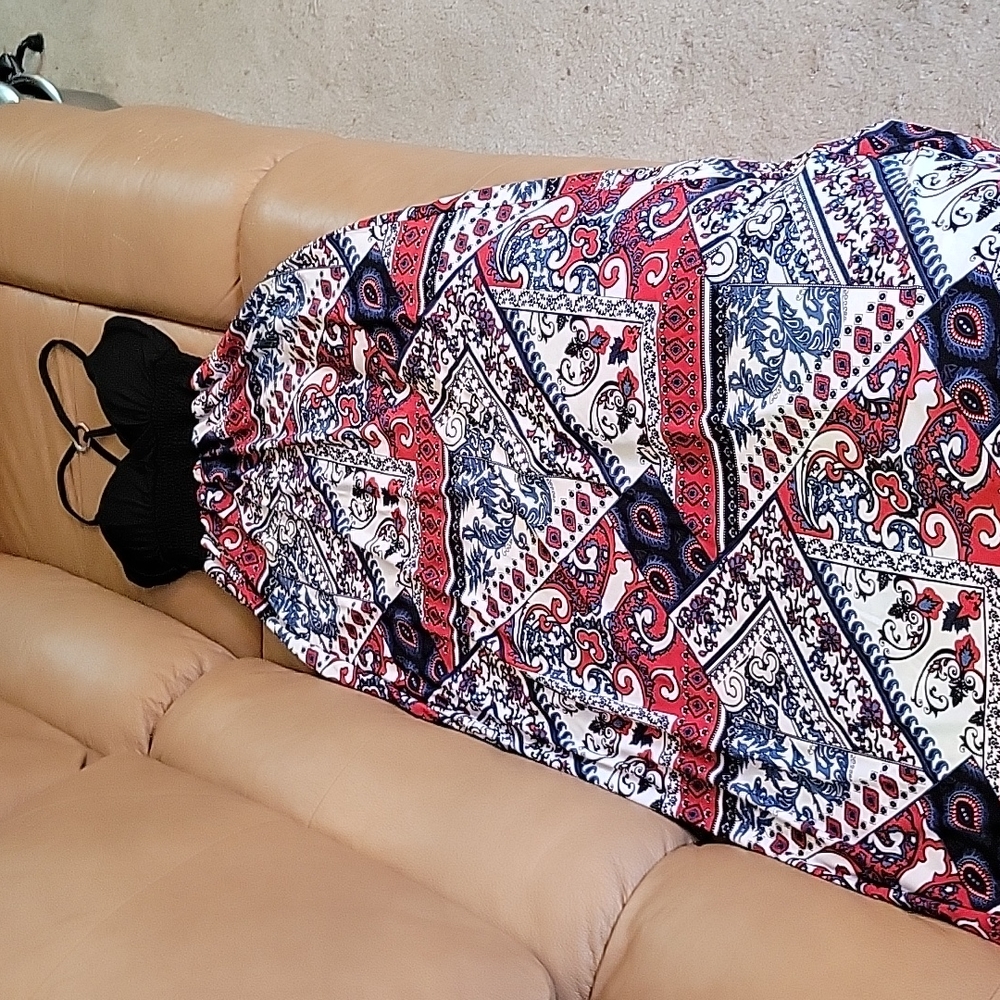 Suzy Shier Dress XS Floral Black Red White Red